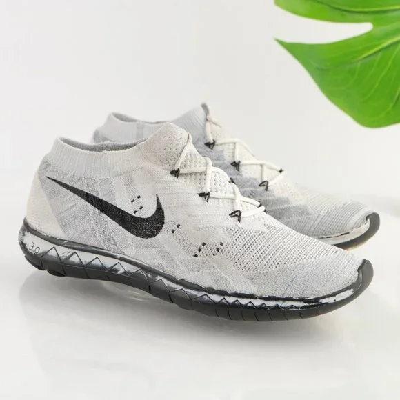Nike Free Women's 3.0 Flyknit Running Shoe  Size 8.5 Mid Gray White Black - Picture 2 of 13
